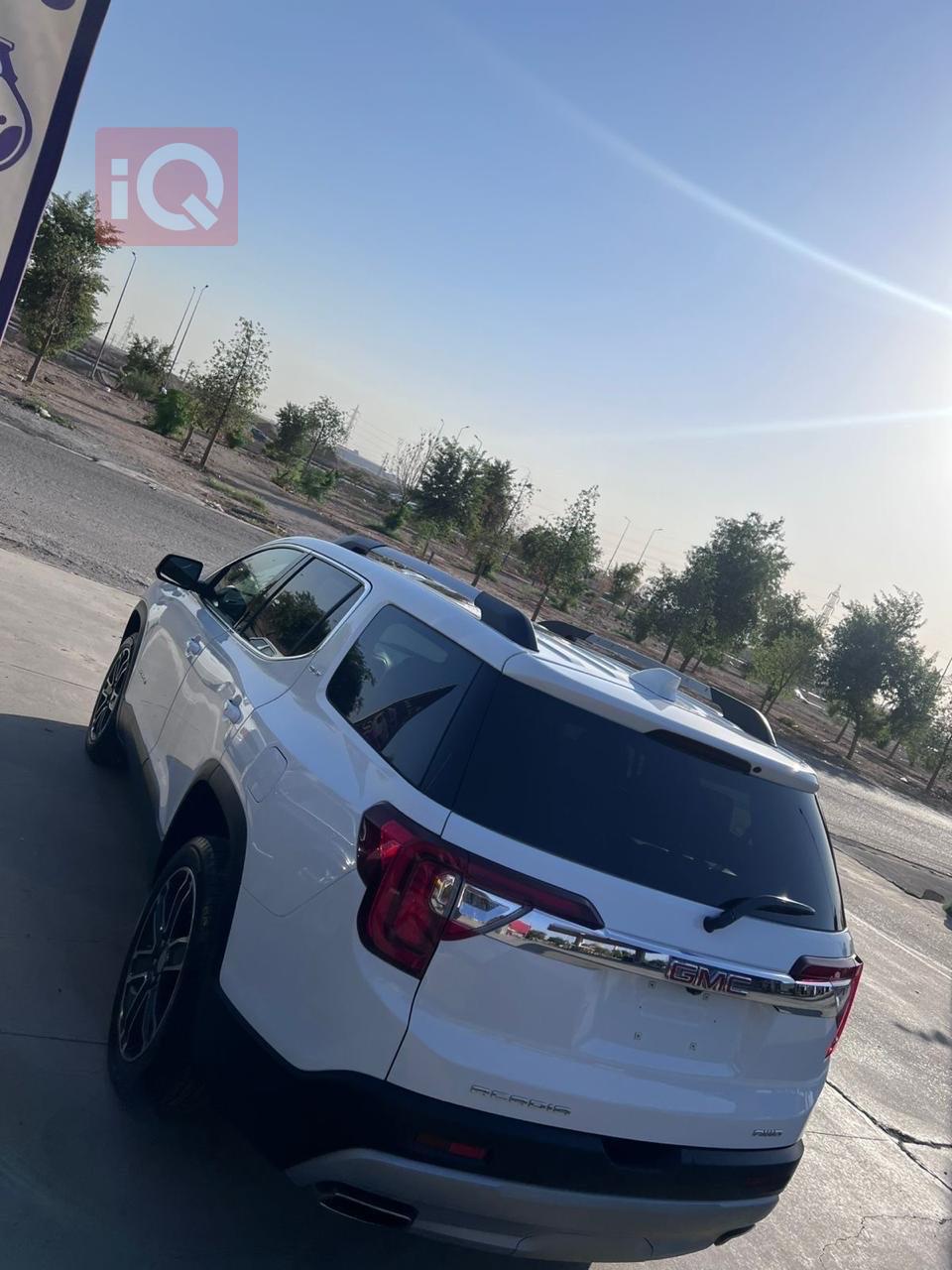 GMC Acadia